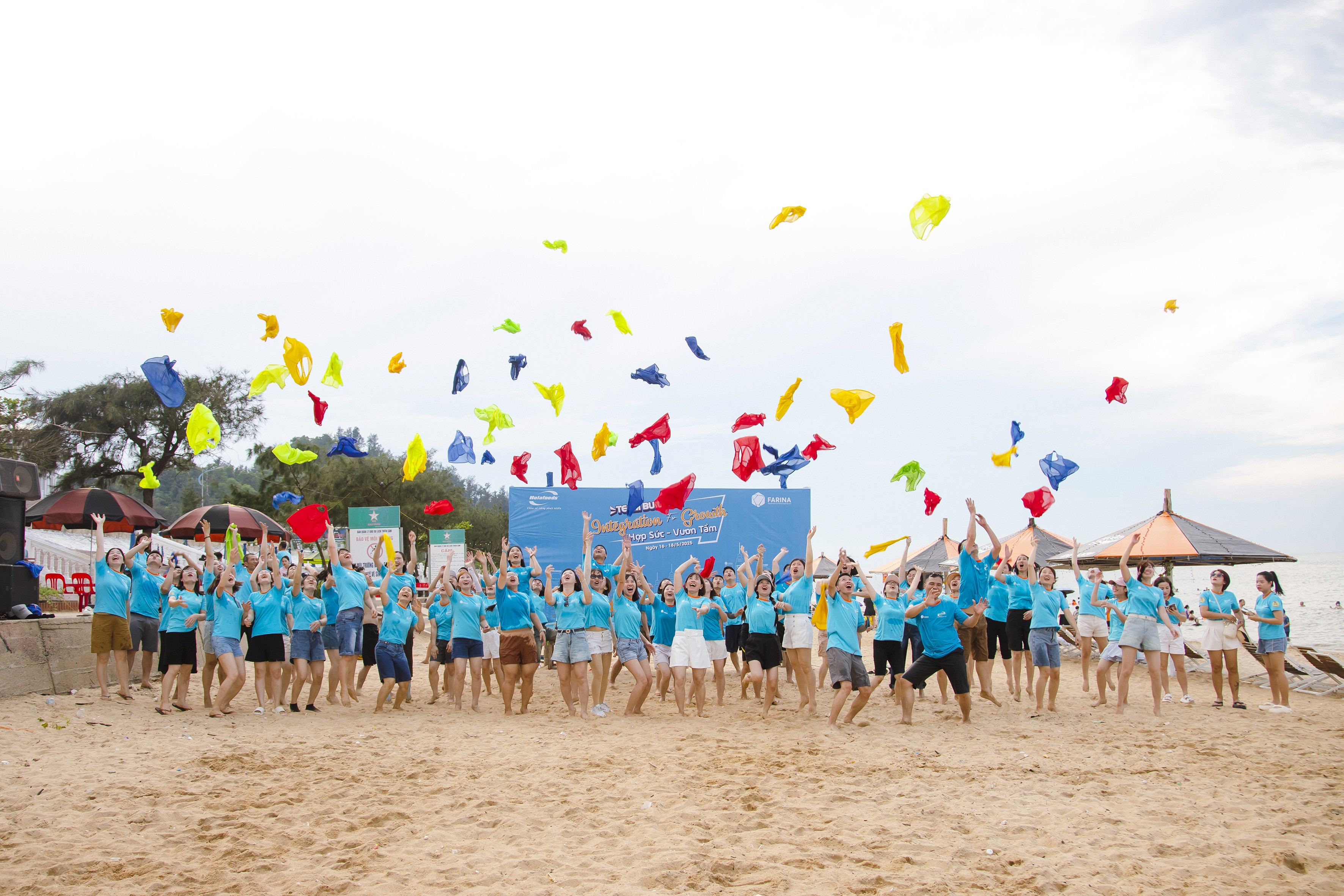 Tổ chức Team building & Gala Dinner tại Biển Thiên Cầm cho đoàn khách Hà Nội